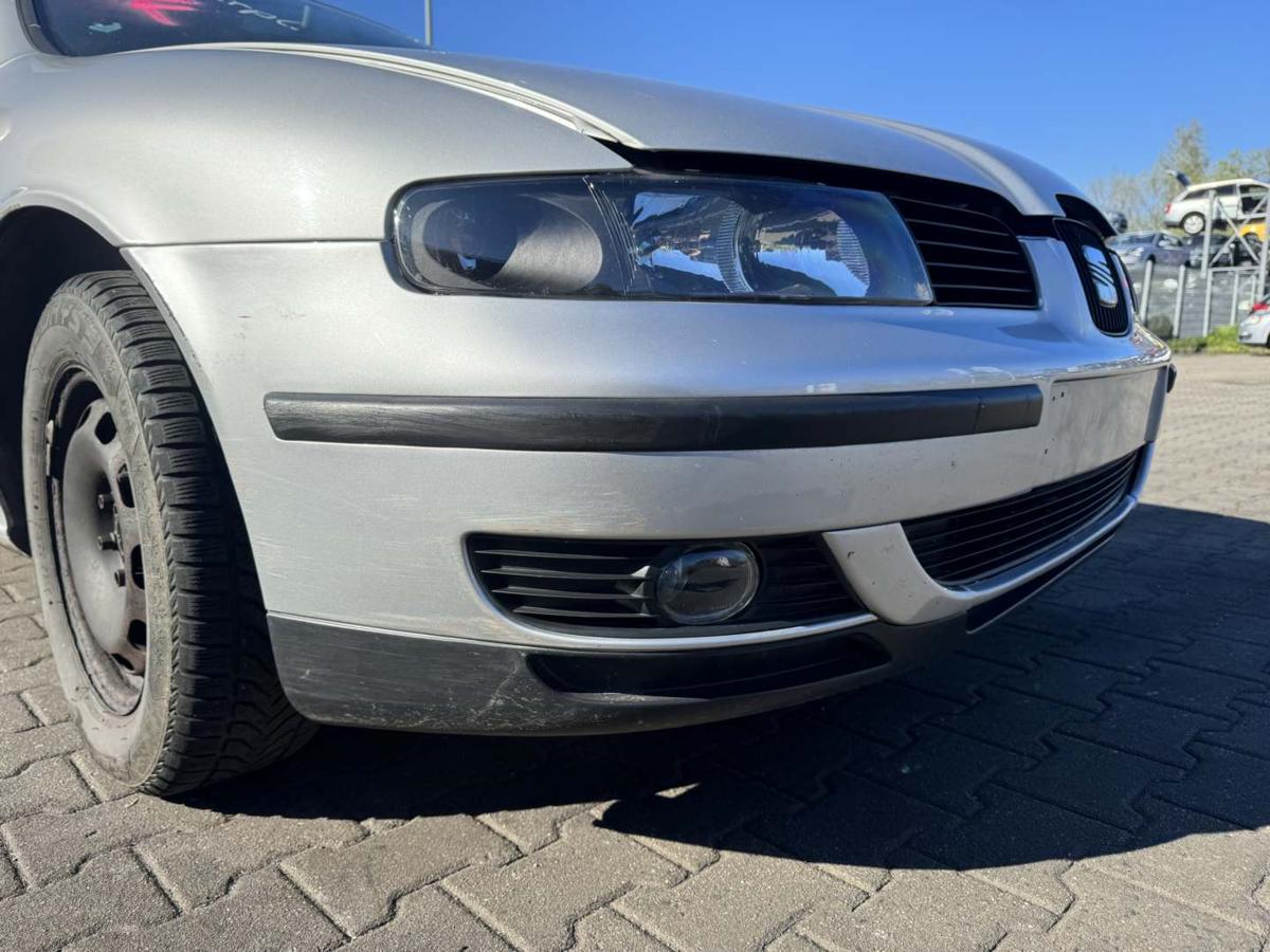 Seat Leon 1M original Sto&szlig;stange Stossf&auml;nger vorn LS7N Gris Artico Bj.2000